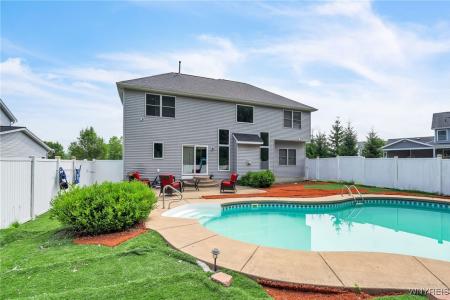 111 Caldwell Drive, West Seneca, New York 14224, USA