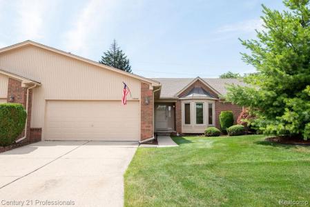 19040 Fortuna Drive S, ClintonTownship, Michigan 48038, USA