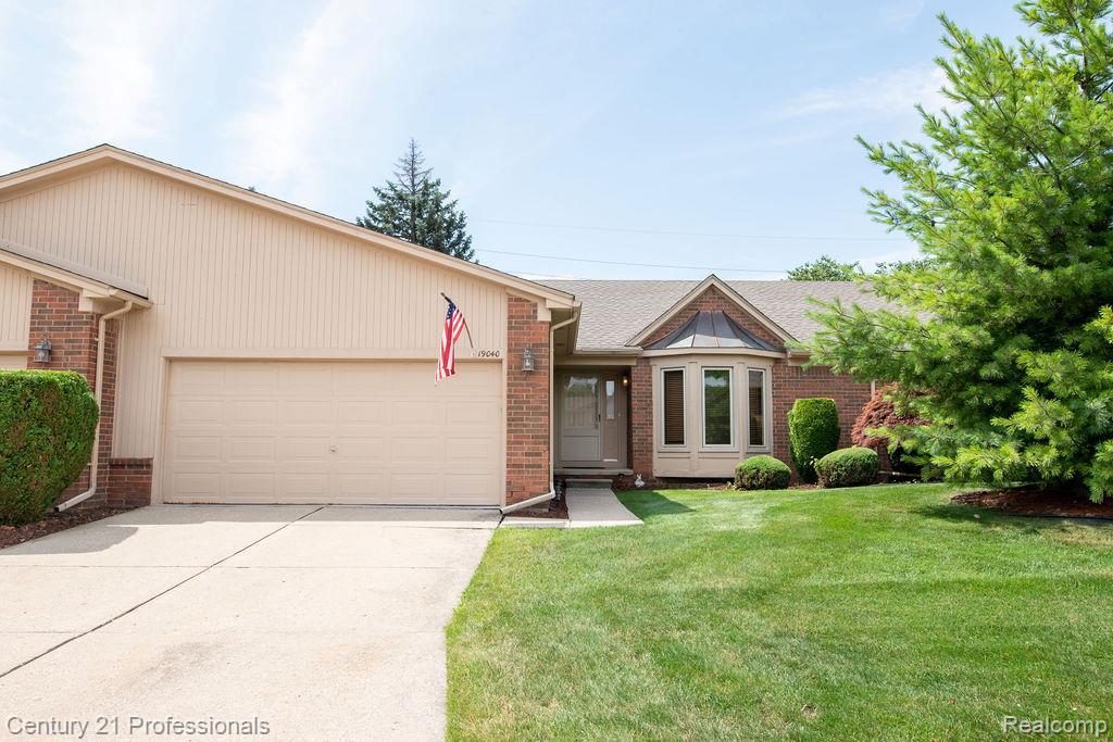 19040 Fortuna Drive S, ClintonTownship, מישיגן 48038, ארצות הברית של אמריקה