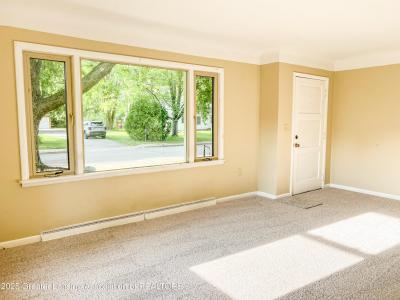 528 Maine Court, Mason, Michigan 48854, USA