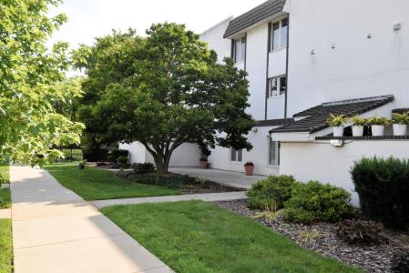 4809 5th Ave , 2, Kenosha, 위스컨신 53140, 미국