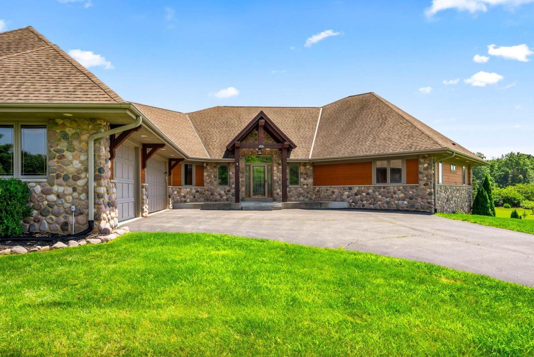 229 Cypress Pt, North Prairie, ויסקונסין 53153, ארצות הברית של אמריקה 