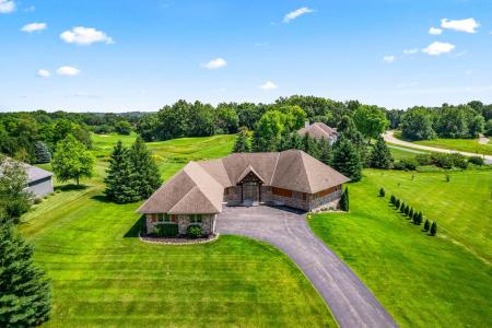 229 Cypress Pt, North Prairie, ויסקונסין 53153, ארצות הברית של אמריקה 