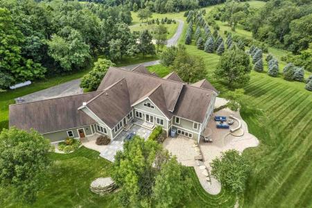 2704 County Road I, Avoca, Wisconsin 53506, USA