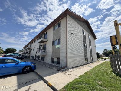 1112 Portland Drive, Bismarck, ND 58504, USA