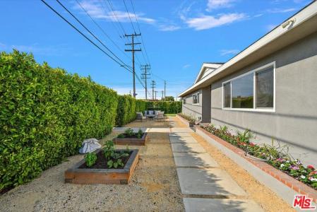 12904 Shoup Avenue, Hawthorne, California 90250, HOA KỲ