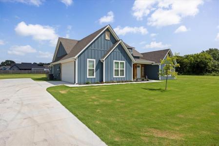 E 420 4th ST, Tolar, Texas 76476, États-Unis