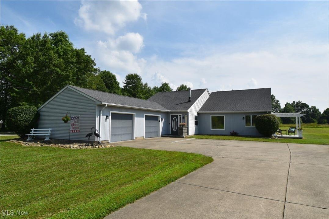 14223 N Palmyra Road, North Jackson, Ohio 44451, USA