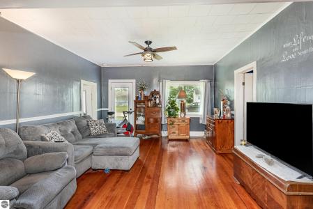 209 S Park, Ashley, Michigan 48806, Estados Unidos