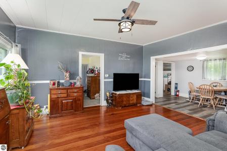 209 S Park, Ashley, Michigan 48806, Estados Unidos