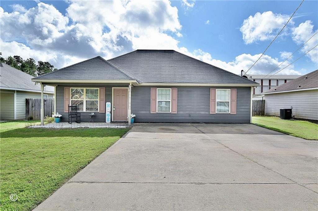 765 Mill Pond Drive, Phenix City, 阿拉巴马州 36870, 美国
