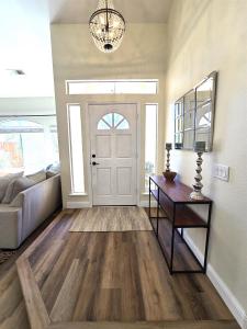 857 Coventry Avenue, Clovis, Kalifornia 93611, USA