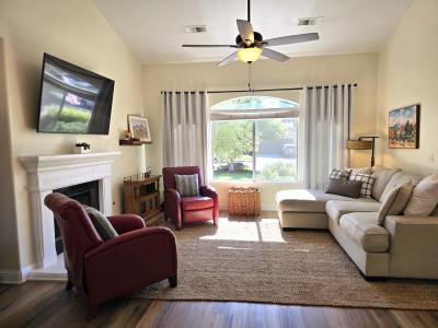 857 Coventry Avenue, Clovis, Kalifornia 93611, USA