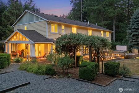 16218 NE 195th Street, Woodinville, Washington 98072, USA