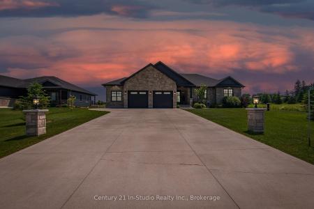33 NICKASON DRIVE, Arran-Elderslie-, Ontario N0H 1A0, Canada