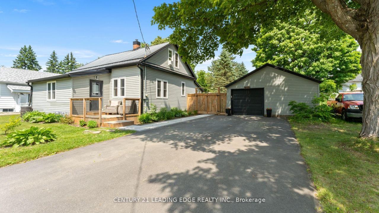 450 MARY STREET N, Gravenhurst, Ontario P1P 1G1, Canada