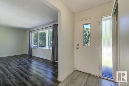 7 MARION CRESCENT, St. Albert, ألبرتا T8N 1L1, كندا 