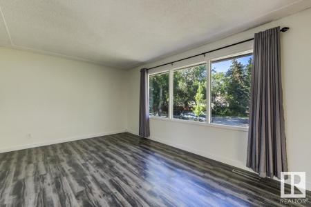 7 MARION CRESCENT, St. Albert, ألبرتا T8N 1L1, كندا 