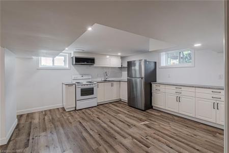 97 WALNUT STREET, Brantford, Ontario N3T 1H3, Canada