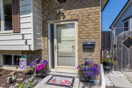 541 CRYSTAL DRIVE, Peterborough South, Ontario K9J 8H7, Kanada