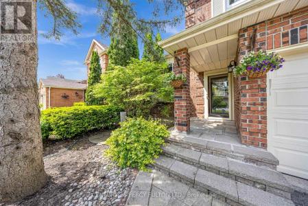 122 WOOTTEN WAY NORTH, Markham (markham Village), أونتاريو L3P 4C6, كندا