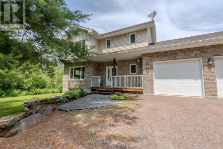 270 TREADLIGHTLY DRIVE, East Ferris (corbeil), Ontario P1B 8Z4, Kanada