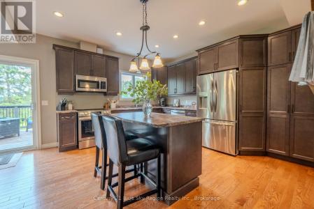 270 TREADLIGHTLY DRIVE, East Ferris (corbeil), Ontario P1B 8Z4, Kanada