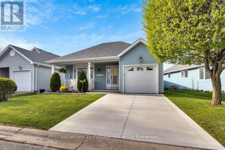 16 SINCLAIR DRIVE, Tillsonburg, Ontario N4G 5L7, Canada