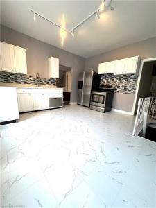34 BRUNSWICK STREET, Brantford, Ontario N3T 1G1, Canada