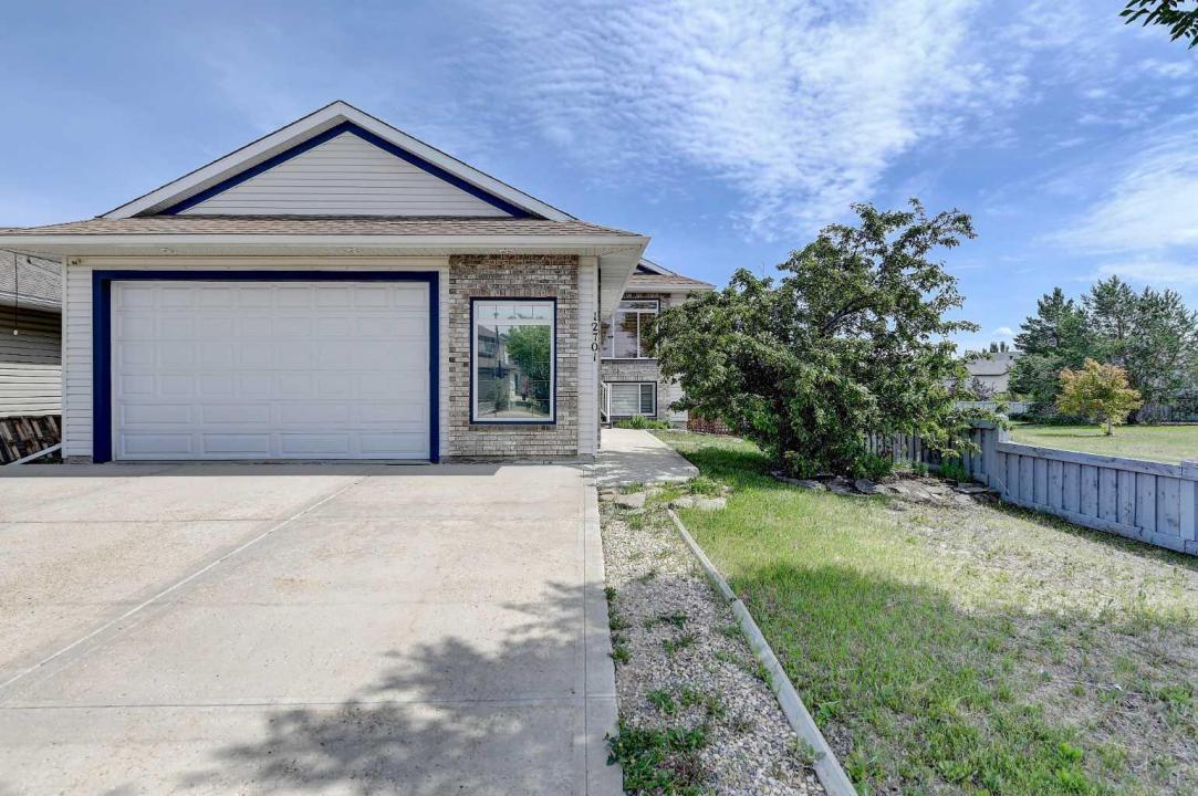 12701 CRYSTAL LAKE DRIVE, Grande Prairie, Alberta T8X 1T6, Canada