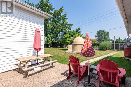684 JOHNSTON CRESCENT, Kincardine, Ontario N2Z 1S4, Canada