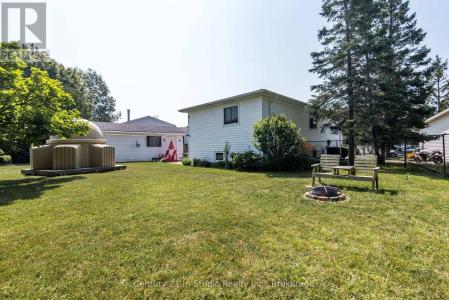 684 JOHNSTON CRESCENT, Kincardine, Ontario N2Z 1S4, Canada
