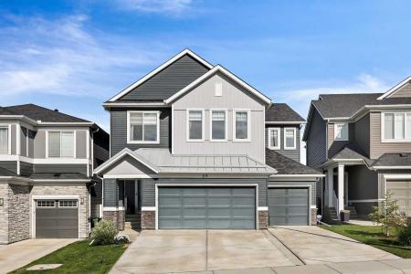 29 LUCAS COVE NW, Calgary, Alberta T3P 1M4, Canada