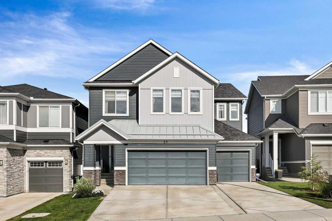 29 LUCAS COVE NW, Calgary, Alberta T3P 1M4, Kanada