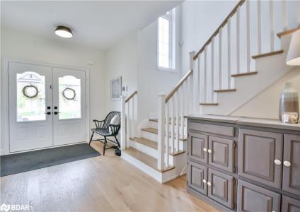 61 MUIRFIELD DRIVE DRIVE, Barrie, Ontario L4N 6J9, Kanada