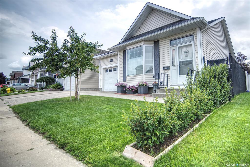 4907 JUNIPER DRIVE, Regina, Saskatchewan S4X 4N8, Canadá