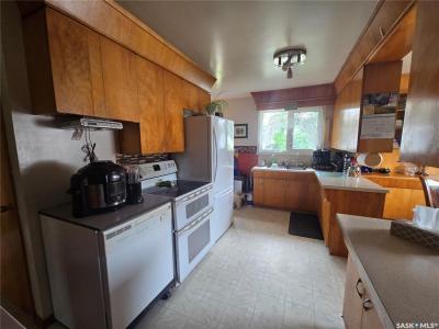 324 SULLIVAN STREET, Stoughton, Saskatchewan S0G 4T0, Canada