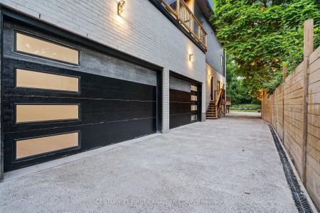 858 WILLIAM STREET, London North, أونتاريو N5Y 2S3, كندا