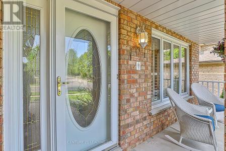 382 RAYMERVILLE DRIVE, Markham (raymerville), Ontario L3P 6M1, Canada