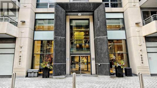 9201 YONGE STREET, Richmond Hill (langstaff), אונטריו L4C 1H9, קנדה