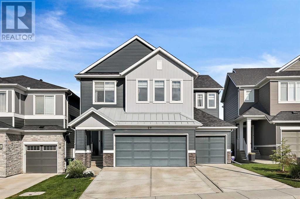 29 LUCAS COVE NORTHWEST, Calgary, Alberta T3P 1M4, Kanada