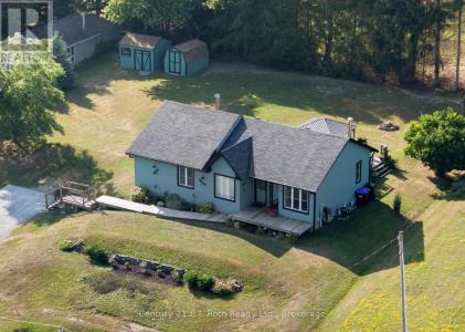 8 AGNES STREET, Oro-medonte (moonstone), Ontario L0K 1N0, Canada