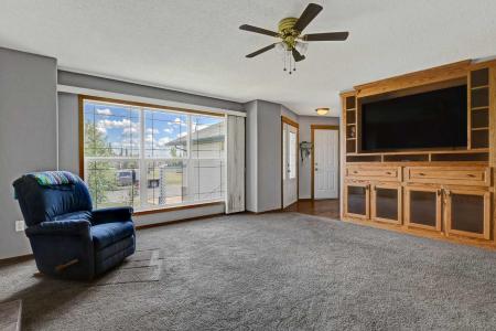 11906 106A STREET, Grande Prairie, Alberta T8V 7N5, CANADÁ