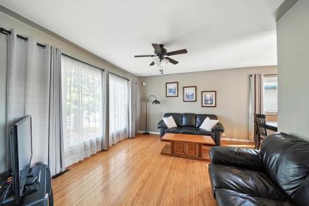 3422 49 AVENUE, Red Deer, Alberta T4N 3W2, Canadá