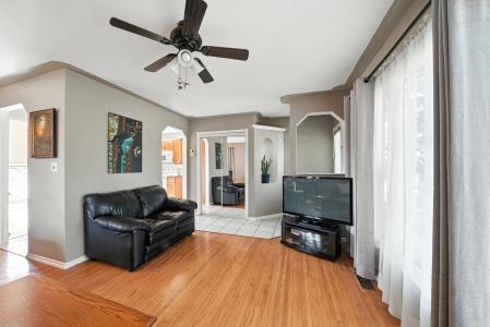 3422 49 AVENUE, Red Deer, Alberta T4N 3W2, Canada