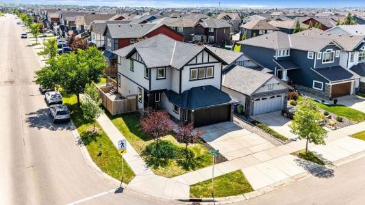 1363 KINGS HEIGHTS ROAD SE, Airdrie, Alberta T4A 0E8, Canada