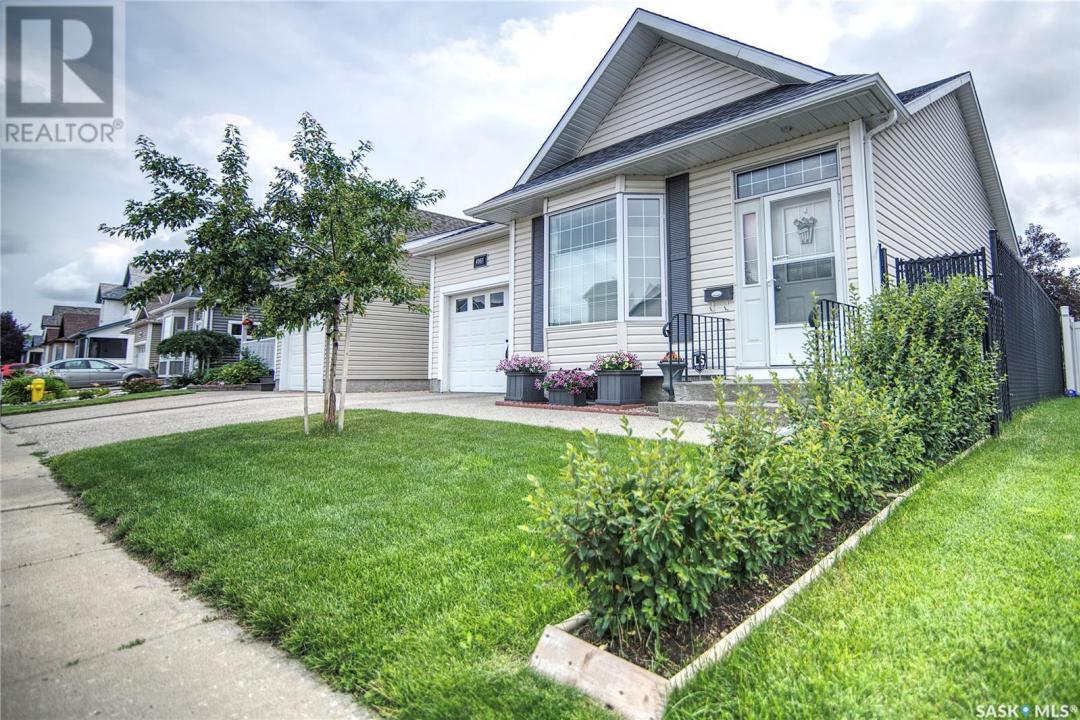 4907 JUNIPER DRIVE, Regina, Saskatchewan S4X 4N8, Canadá