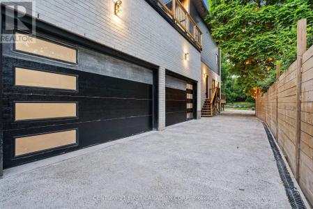 858 WILLIAM STREET, London North, أونتاريو N5Y 2S3, كندا