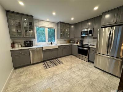 41 MCNAB CRESCENT, Regina, Saskatchewan A4S 4A9, Kanada
