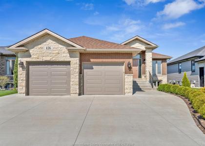 126 GOLFVIEW DRIVE, Kingsville, Ontario N9Y 0E4, Canada